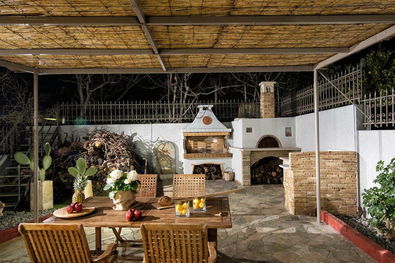 Oniropetra Luxury Suites Armakha Kültér fotó
